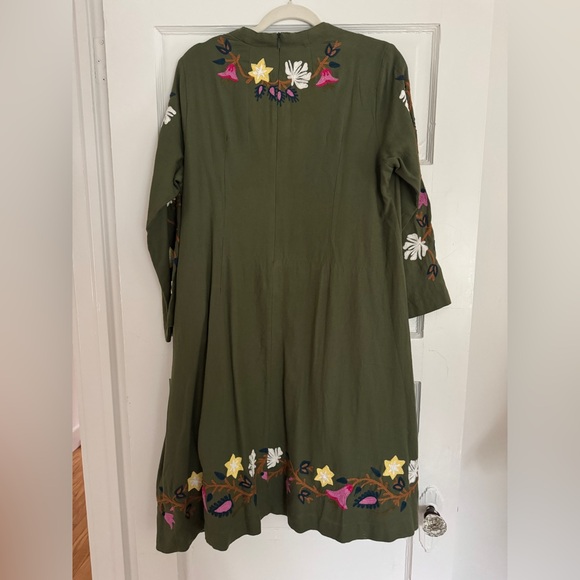 Roller Rabbit Embroidered Dress - Picture 6 of 6